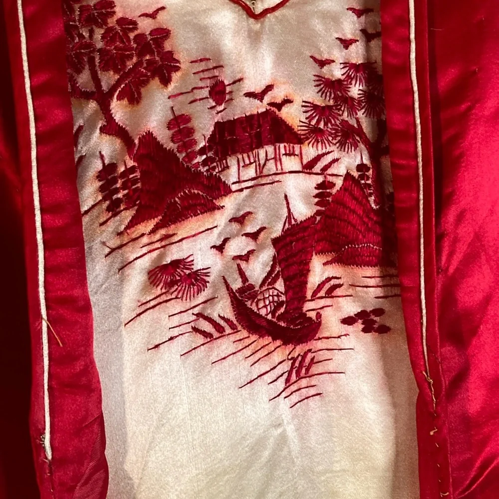 Elegant Red Satin Women's Sleepwear‎ Set. Box G